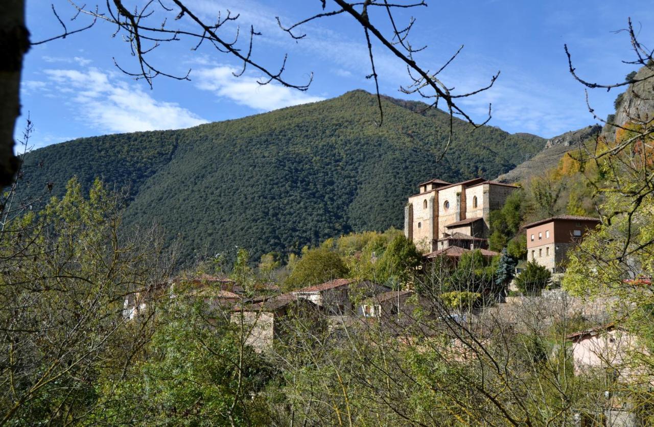 Tres Puentes Y Apartment